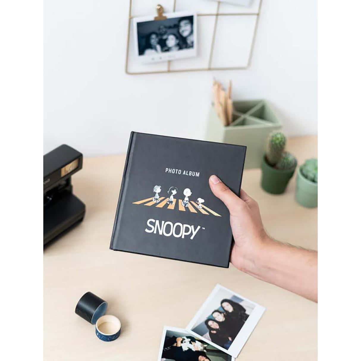 Snoopy Photo Album 24 Self-Adhesive Pages 16X16Cm