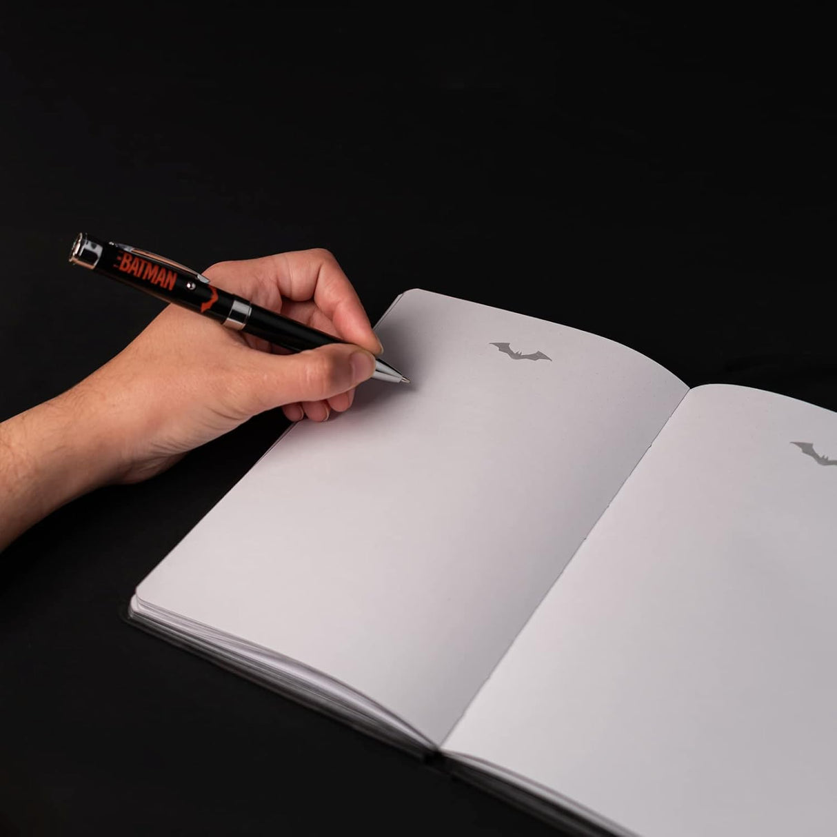 Batman Armor A5 Premium Notebook With Projector Pen