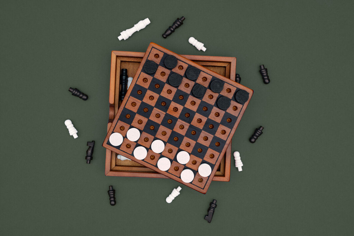 Iron & Glory Checkmate Game