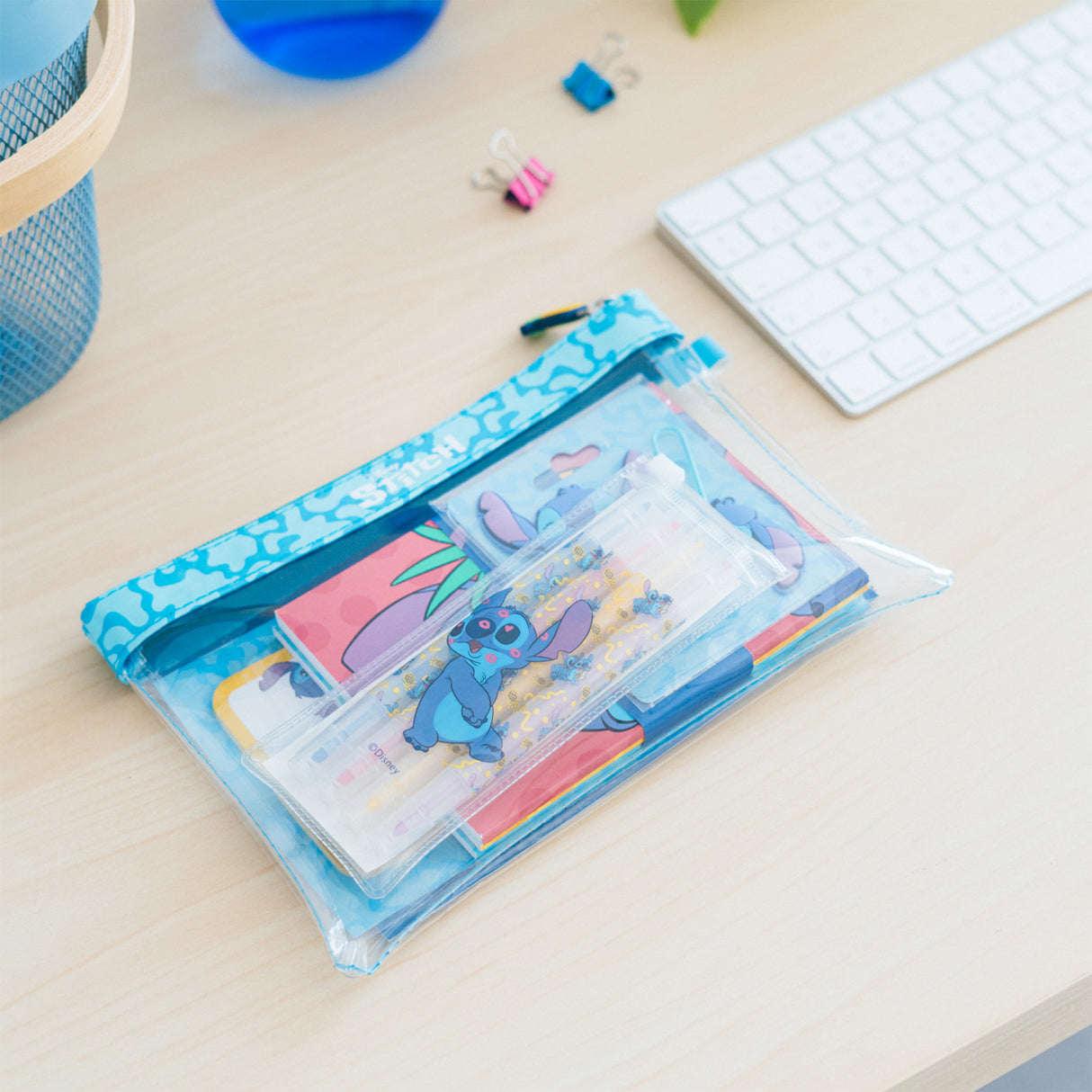 Disney Stitch Tropical Stationery Kit