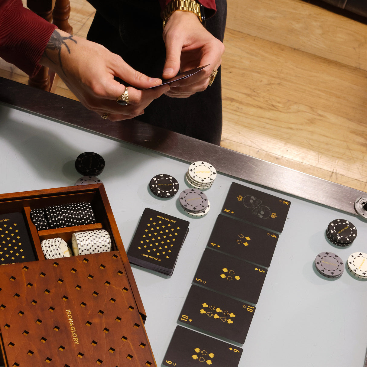 Iron & Glory Dead Man’s Hand Game