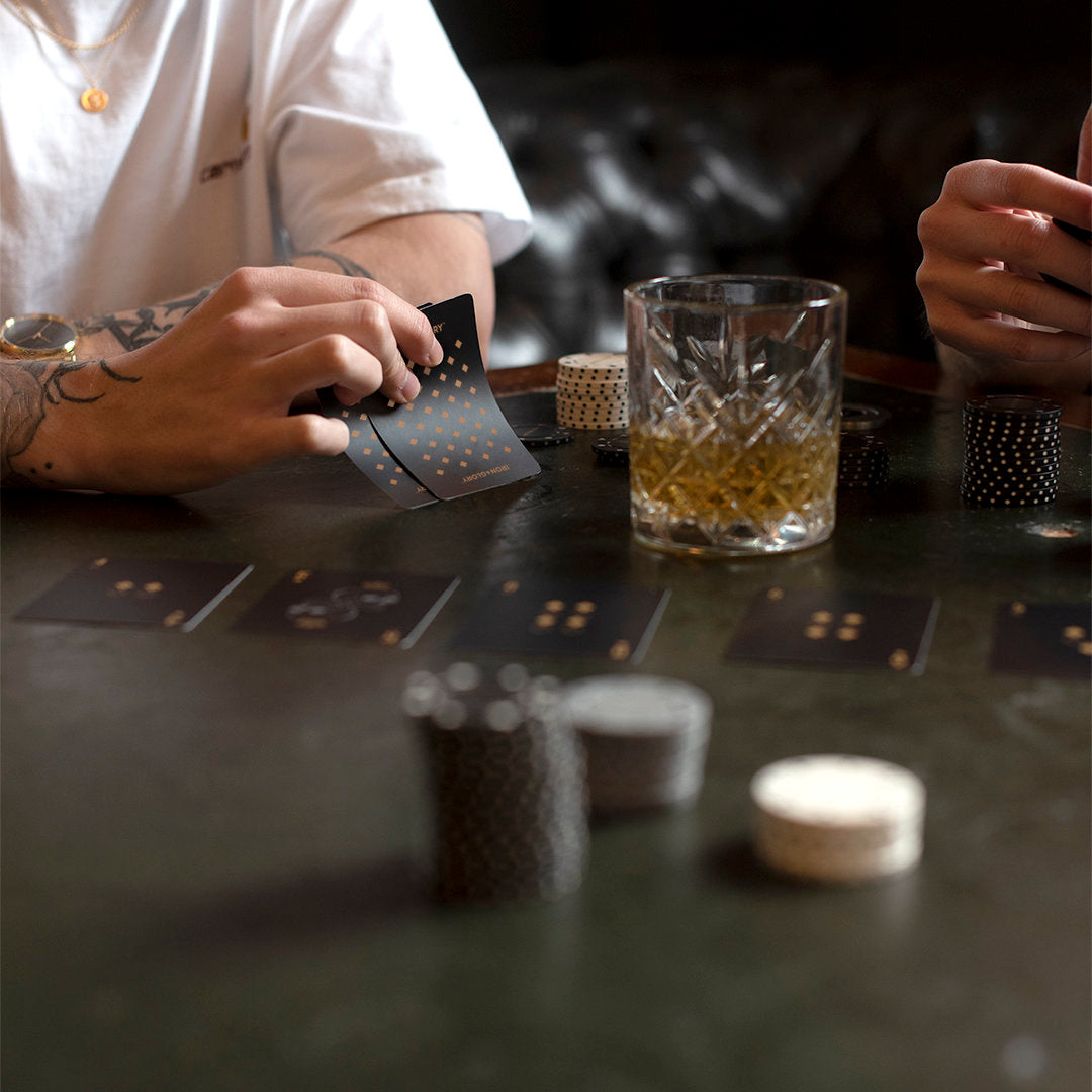 Iron & Glory Dead Man’s Hand Game